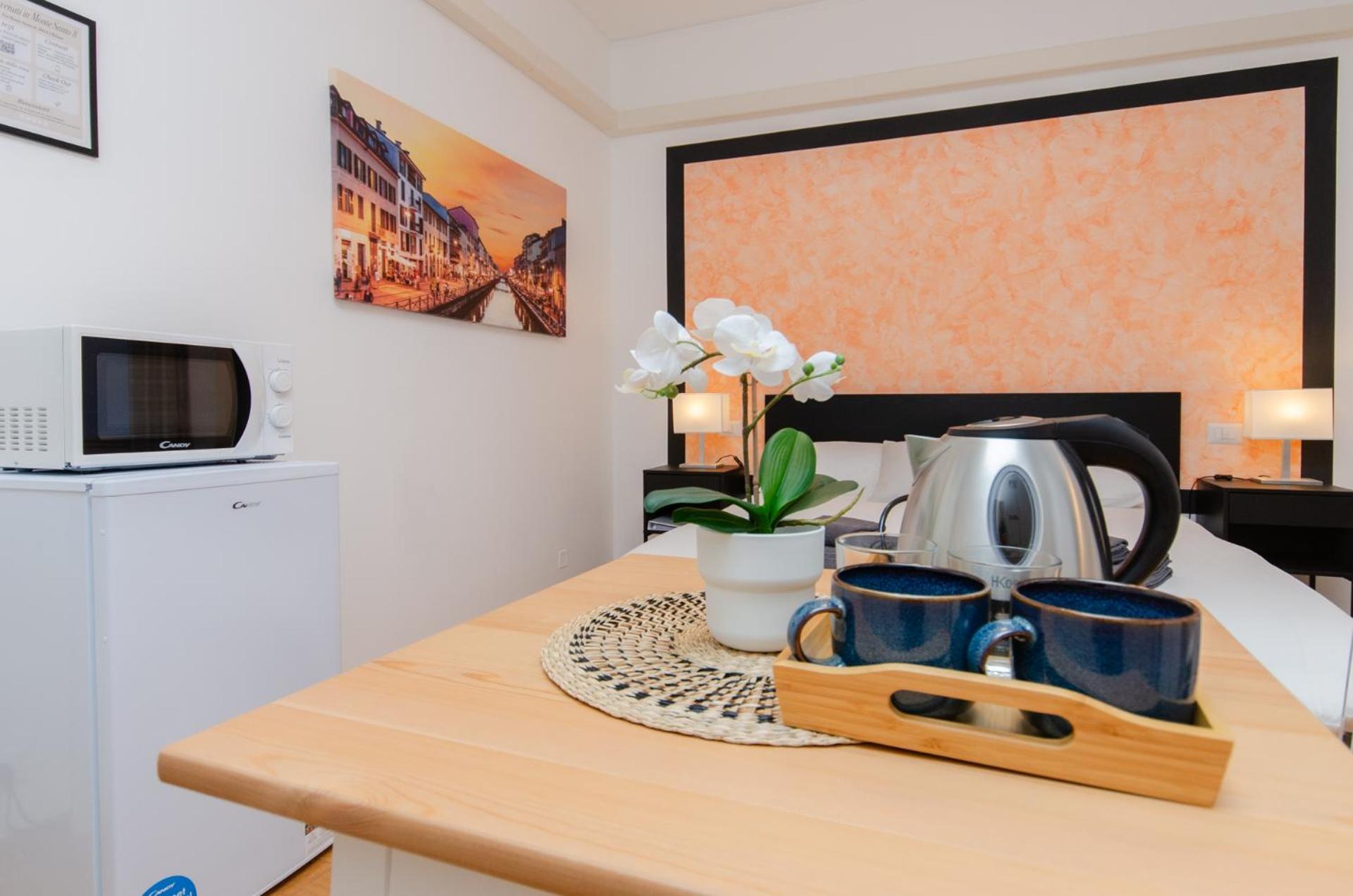 Orange Homestay *
